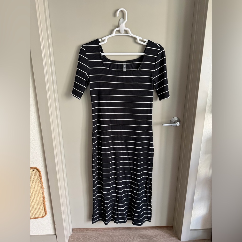 Lou & Grey Classic Black & White Stripe Women’s Dress - Large